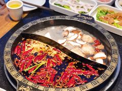 鲜菌鸳鸯锅-纸盐河码头火锅(十八梯店)