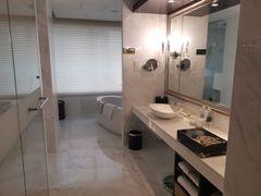 -大连中远海运洲际酒店