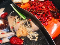 -贰回巷火锅馆(钟楼店)