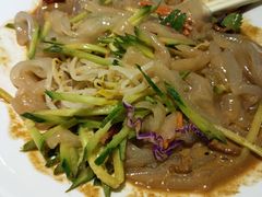 -关东小磨东北菜(上海长风大悦城店)