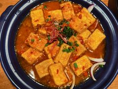 蒜香火腿包浆豆腐-云海肴·汽锅鸡·云南菜(东坝金隅店)