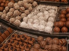 -Laderach 莱德拉(上海环贸iapm店)