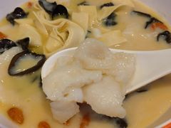 -小六鱼你.下饭酸菜鱼(益田假日广场店)