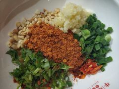 -牛华八婆麻辣烫(龙湖U城店)