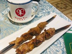 戈壁滩红柳烤肉-巴扎美食·新疆菜·西域歌舞表演餐厅(新疆大厦店)