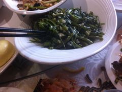 -赶海部落海鲜城(海阳路店)