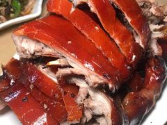 -黄记四更烤乳猪店