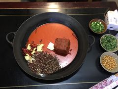 -星鸿社重庆老火锅(燃灯寺分店)