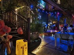 -拾光音乐餐酒吧(告庄星光夜市店)