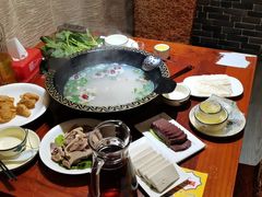 -茸梅路右拐龙虾-农家菜(松江店)
