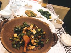 -丹江口渔村·湘味厨房(桃园店)