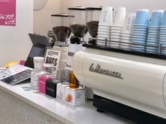 -HUGS coffee(东区店)