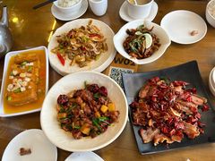 -隔壁老王·家常云南菜(花巷店)