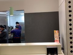 -麦当劳(百联西郊购物中心店)
