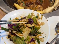 -咱屯子铁锅炖直营店(保利店)