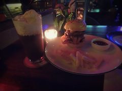 -MARU玛露音乐餐厅(大学路店)