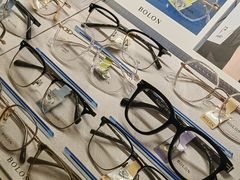 -优医视平价眼镜蔡司依视路折扣工厂店(德胜门店)