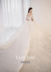 -Lady  Jane高端婚纱礼服馆