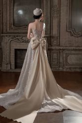 -艾米丽婚纱礼服