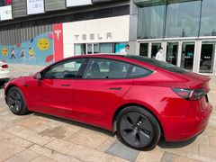 -TESLA 特斯拉(北京颐堤港体验店)