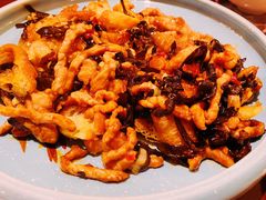 老油条的鱼香肉丝-新白鹿餐厅(爱琴海购物中心店)