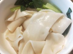 -新梅华·茶点餐厅(欧尚店)