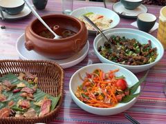 -老滇山寨•云南特色菜•地方菜•民族风情歌舞表演(金碧店)