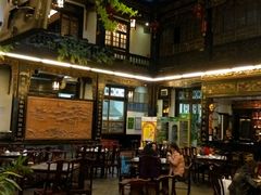 大堂-蔼若春.传承三十年云南菜(金碧公园店)