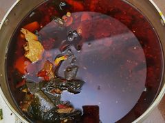 -晓彭肥肠鸡·泡椒鸡火锅(水木天地店)