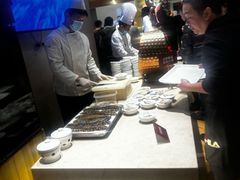-雍和会海鲜姿造自助(湖东路店)