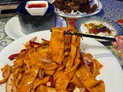 -巴特餐饮6加1音乐餐吧·新疆菜
