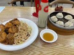 -珊珊小笼馆(仙霞路店)