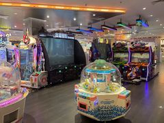 -反斗乐园π·电玩·高空拓展·蹦床(龙华天虹店)