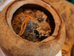 泰式椰皇炖乌鸡汤-陈鹏鹏潮汕菜(宝安机场T3航站楼店)