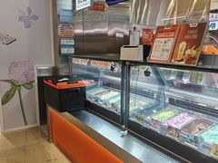 -极拉图·现制冰淇淋(大卫城店)