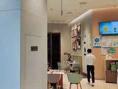 -奈雪的茶(优特汇店)