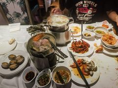 -领鲜活海鲜榴莲自助火锅(东门店)