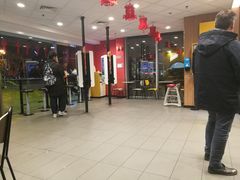 大堂-麦当劳(百联西郊购物中心店)