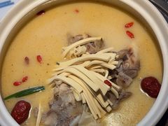 -益氣煲·筒骨砂锅火锅(安吉直营店)