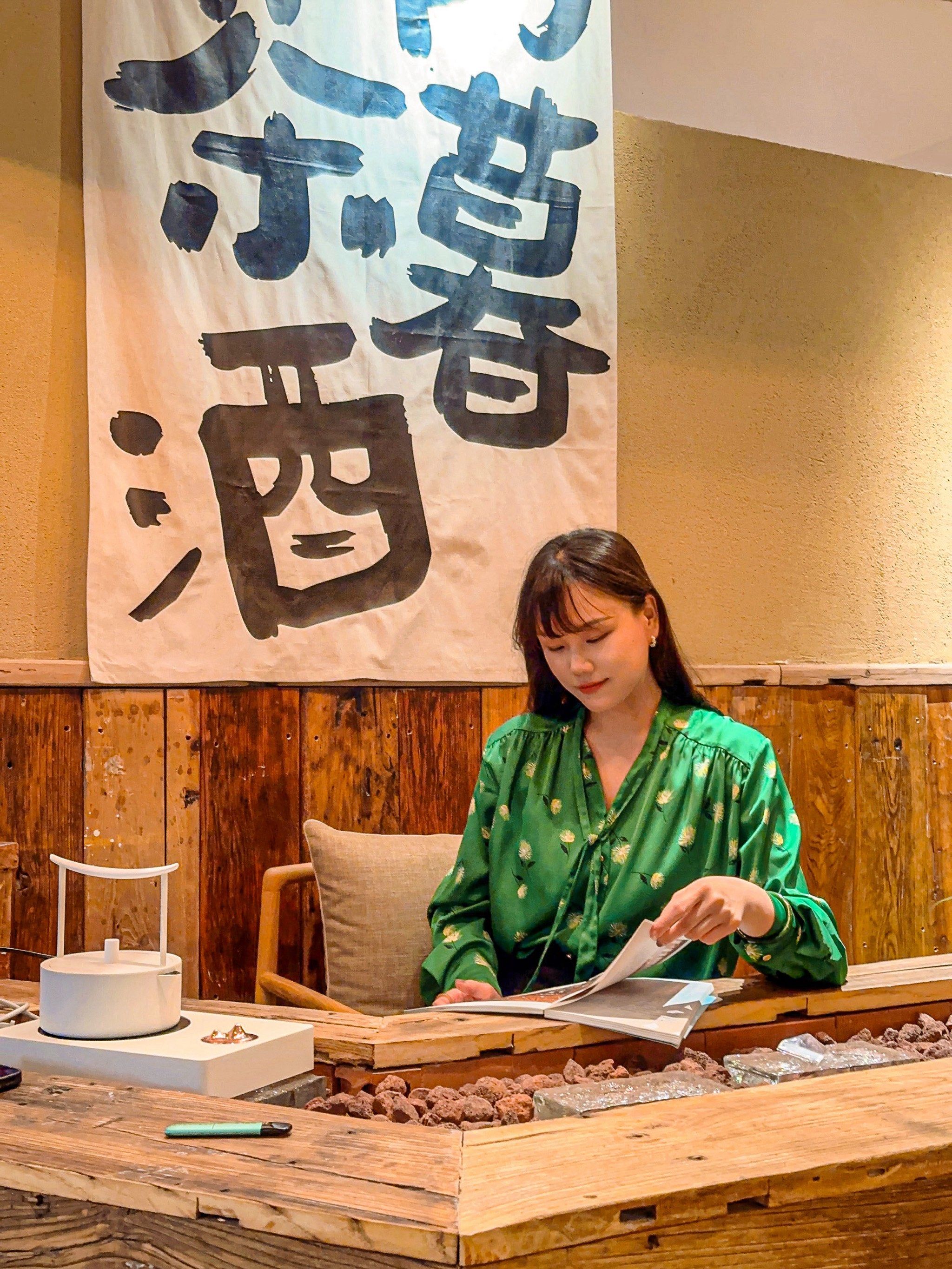 然后闺蜜[爱][爱]就带我来了这家店「有才叔·nie乜也茶铺(小寨店)」