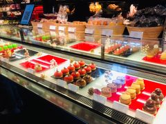 -Salon de The de Joel Robuchon(外滩18号店)
