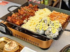 -豚妈妈汤饭·部队锅(南京东路店)