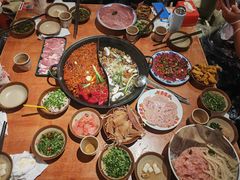 -周小明火锅(黑金冠社区店)