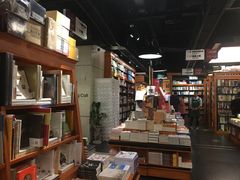 -西西弗书店&矢量咖啡(壹方购物中心店)