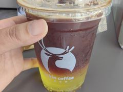 -瑞幸咖啡(镇江新城吾悦广场店)