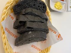 面包石列巴-马迭尔西餐厅(中央大街店)