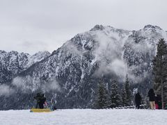 -丝绸之路山地度假区滑雪场