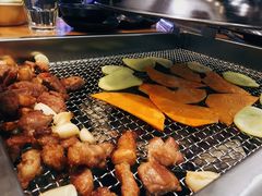 五花肉-肉甲韩国木炭烤肉(新壹街1店)
