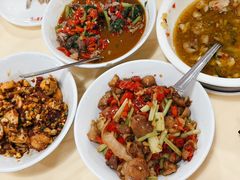 -笨罗卜浏阳菜馆(太平街店)