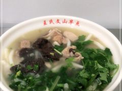 -文山荷鲜居(翠湖店)
